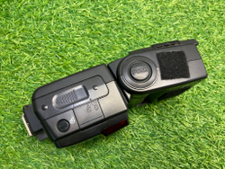 Nikon SB-600