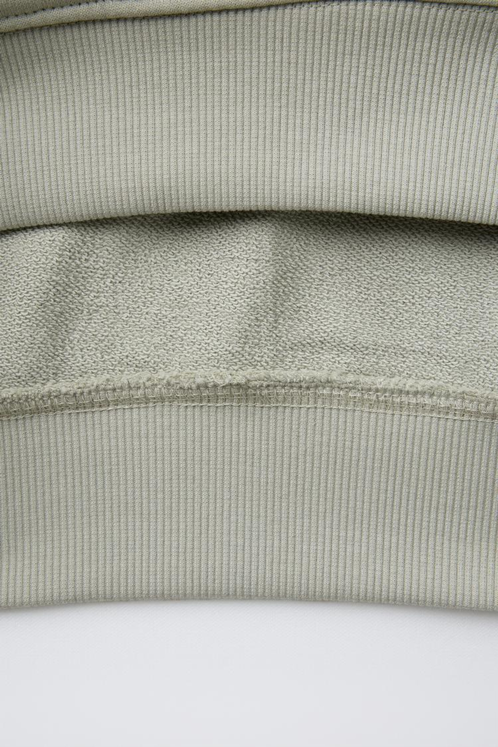 ZARA ХУДИ С ПРИНТОМ «СЕРФИНГ», СВЕТЛЫЙ ХАКИ