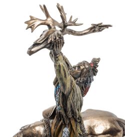 Veronese WS-473 Статуэтка «Индеец с трофеем»