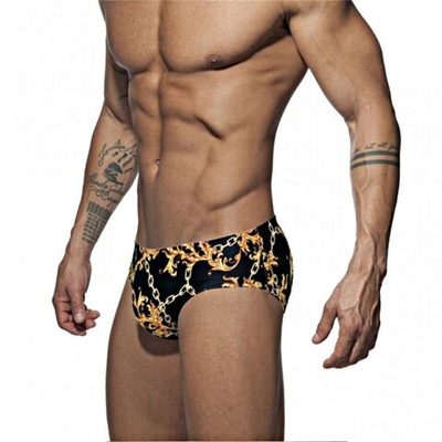 Черные мужские плавки с принтом в виде цепей и завитков (Размер: L) (Цвет: черный)