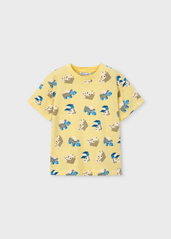 две футболки с шортами