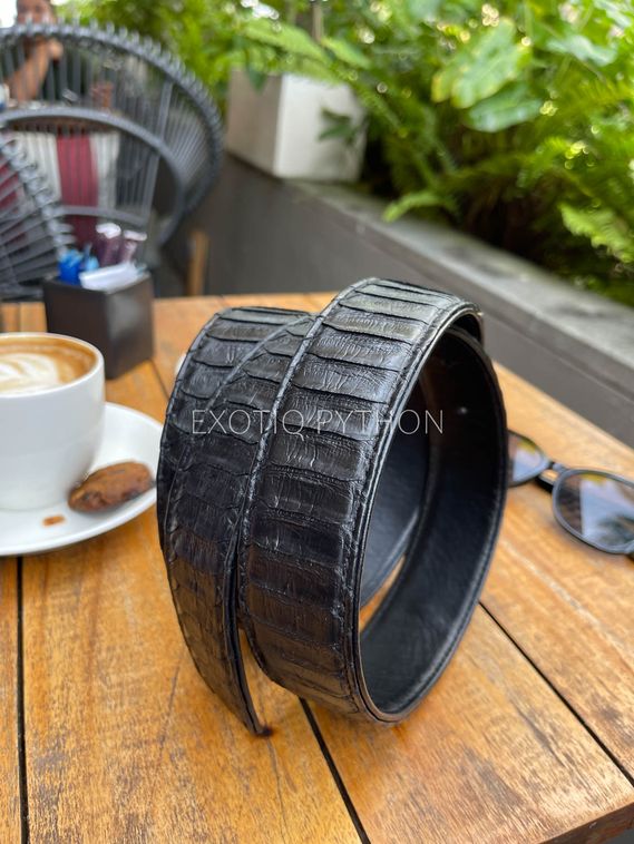 Ремень из кожи питона черного цвета AC-102