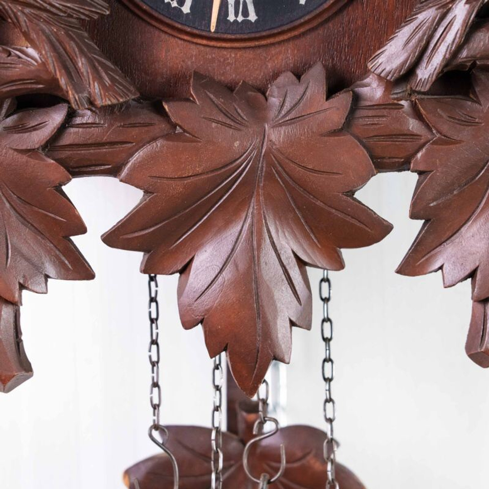 Настенные часы с кукушкой