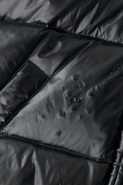 ZARA ПУХОВИК ИЗ ПЕРА И ПУХА С КАПЮШОНОМ WATER REPELLENT, ЧЕРНЫЙ