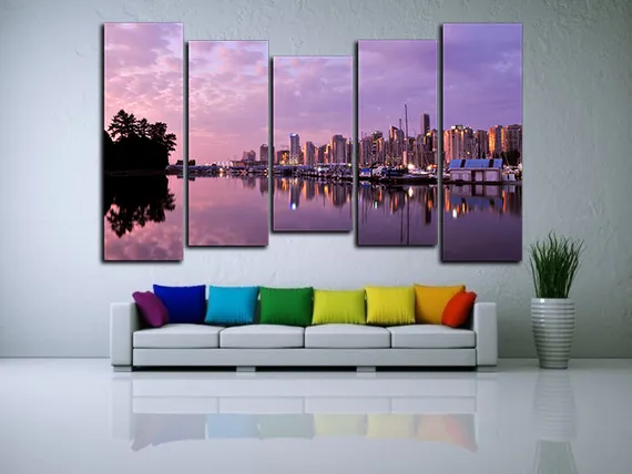 Модульная картина "Мегаполис у реки"