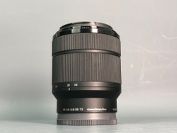Sony 28-70 mm f/3.5-5.6 OSS Sony E