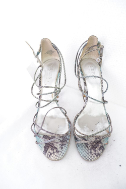 Босоножки Guess By Marciano кожаные 37 размер