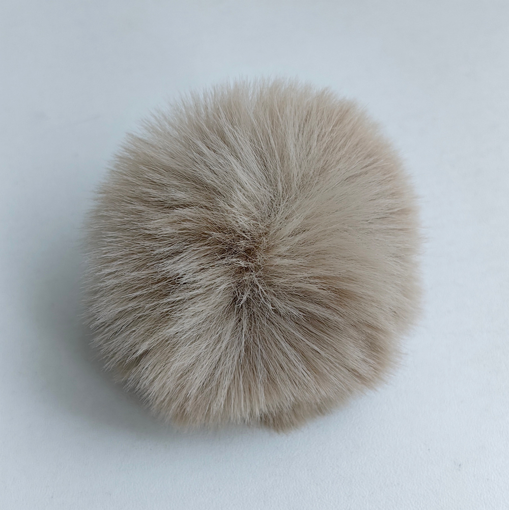 Помпон из искусственного меха "Капучино" d=7 см