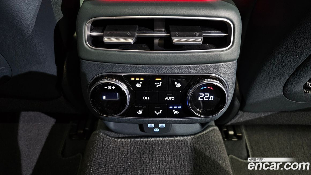 Genesis GV70 2.5T Бензин 2WD (05.2021)