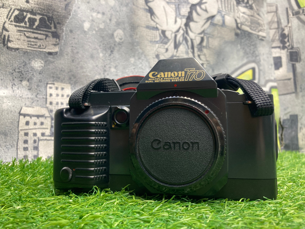 Canon T70