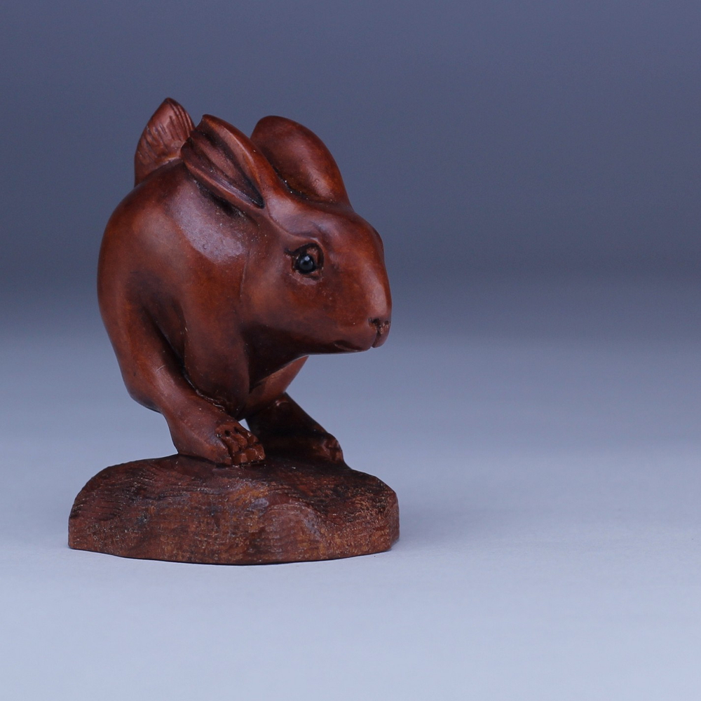 Нэцкэ Кролик символ 2023 года