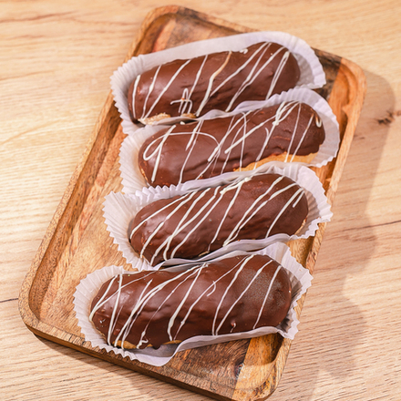 Пирожное пп-эклер с кремом из рикотты