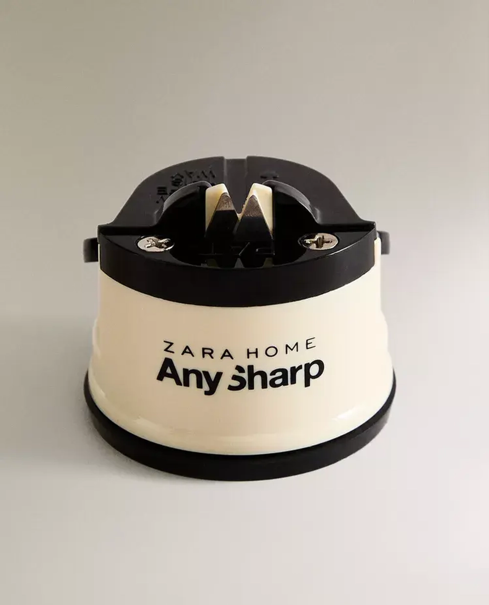 ZARA HOME СТАНОК ДЛЯ ЗАТОЧКИ НОЖЕЙ С ПРИСОСКОЙ, КРЕМОВЫЙ