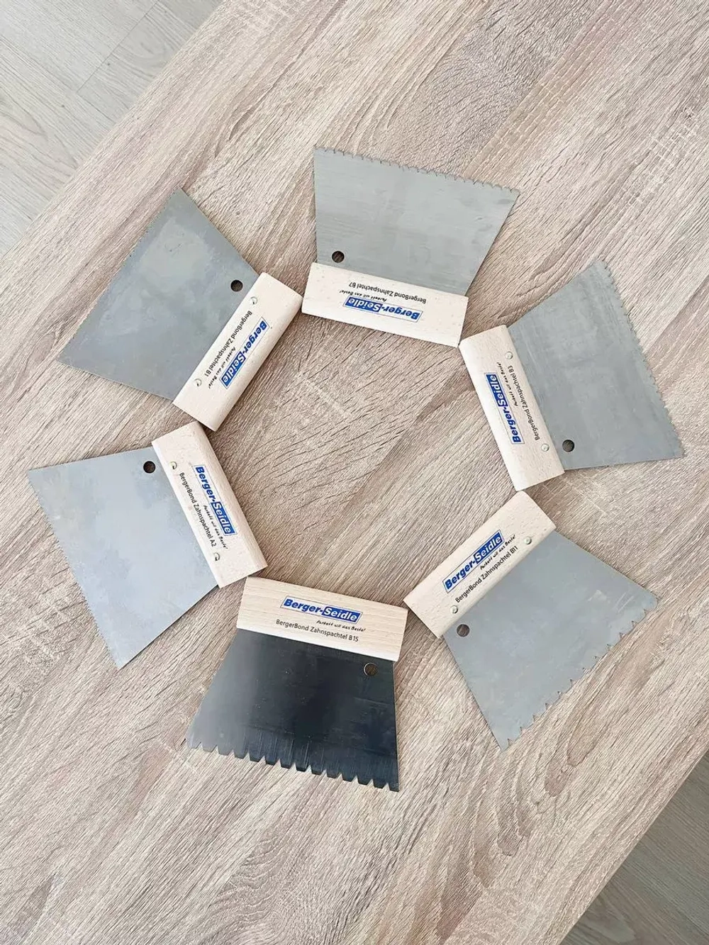 Шпатель зубчатый для клея Berger-Seidle В3