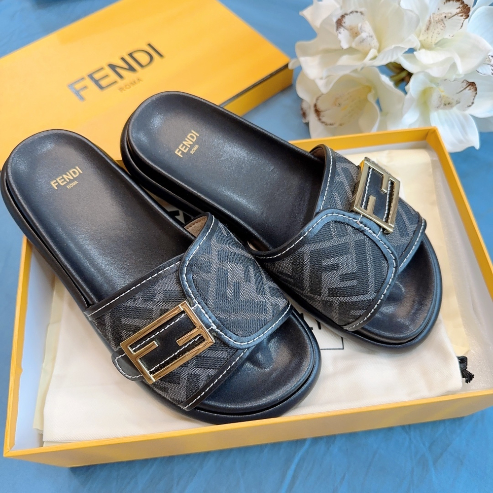Fendi Slides