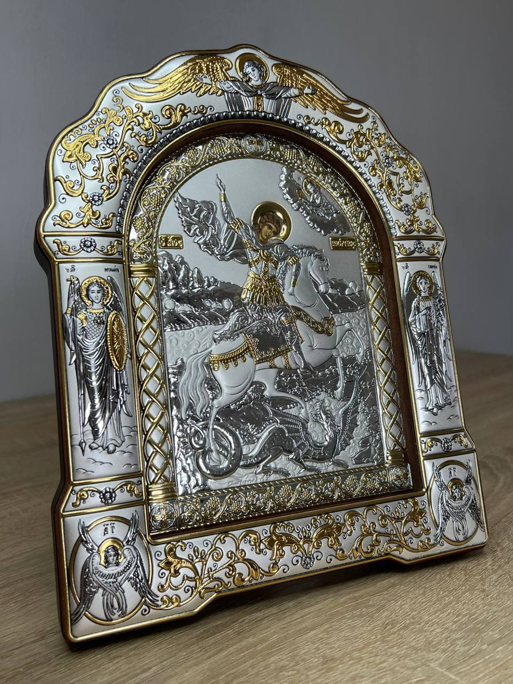Георгий Победоносец, икона арочная с рамкой под стеклом, красное дерево 266х335