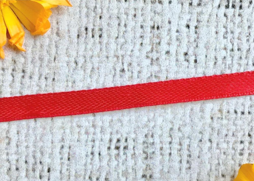 Лента атласная, ш. 3 мм, красный