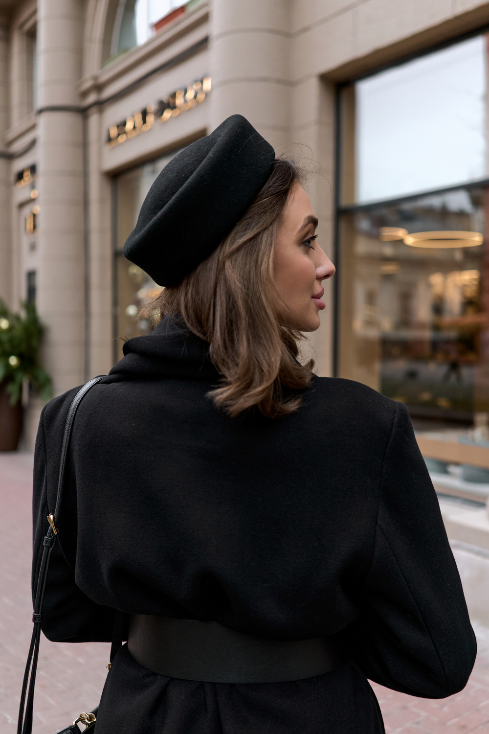 Таблетка в черном цвете