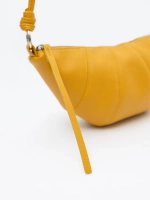 сумка через плечо круассан маленькая