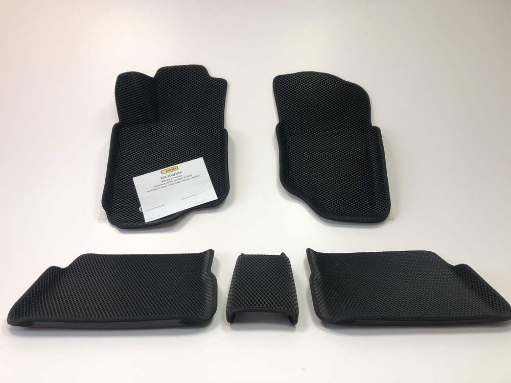 Коврики EVA для Mitsubishi Outlander 1 поколение, CU0W (04.2002 - 02.2009) - Комплект в салон - 3D С бортиками - Черный - Черный кант