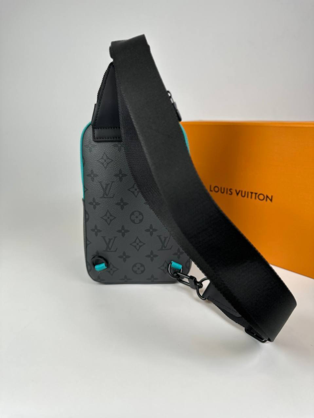Сумка-слинг Louis Vuitton, арт. 477776227