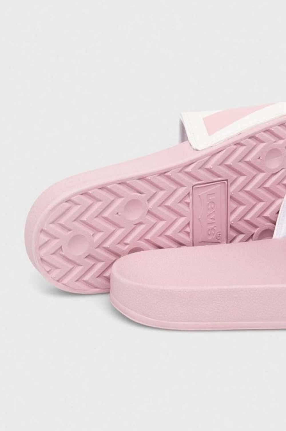 Сланцы женские LEVI'S JUNE L S