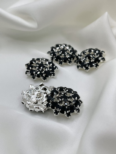 Пуговицы Стразы1 черные в серебре