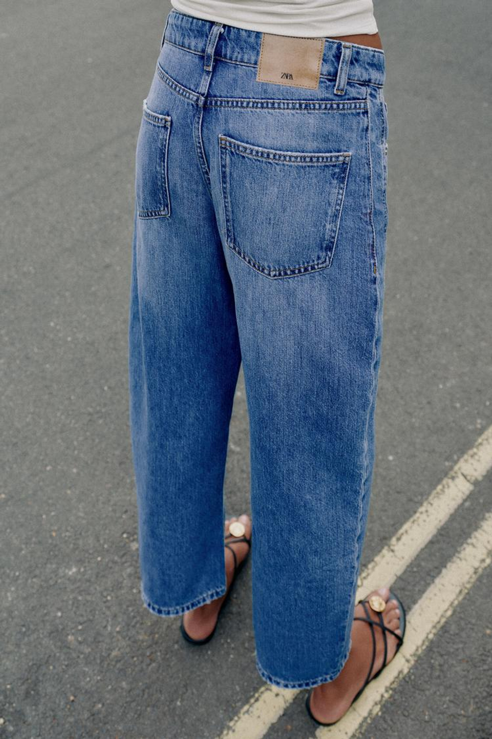 ZARA ДЖИНСЫ Z1975 BARREL, ВЫЦВЕТШИЙ СИНИЙ