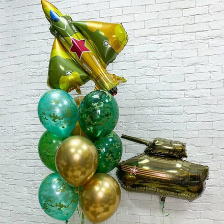 Композиция из шаров Самолет и танк