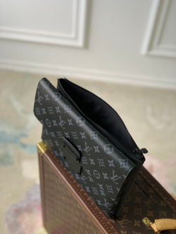 Louis Vuitton S Lock A4 Pouch