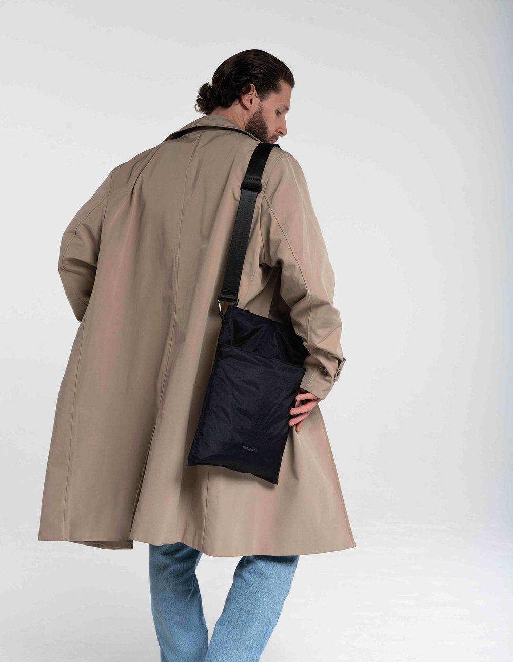 Купить Сумка Mushmula Мессенджер F1 Гибридный черная Сумка Mushmula Мессенджер F1 Гибридный черная