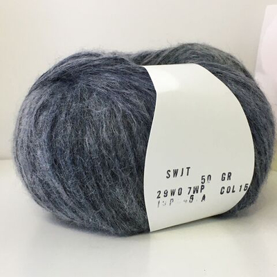 SWJT   29% меринос, 7% альпака, 45% п/а, 19% п/л  250м/100гр  col.15   Вес моточка  50гр  Цена за моток. Серый