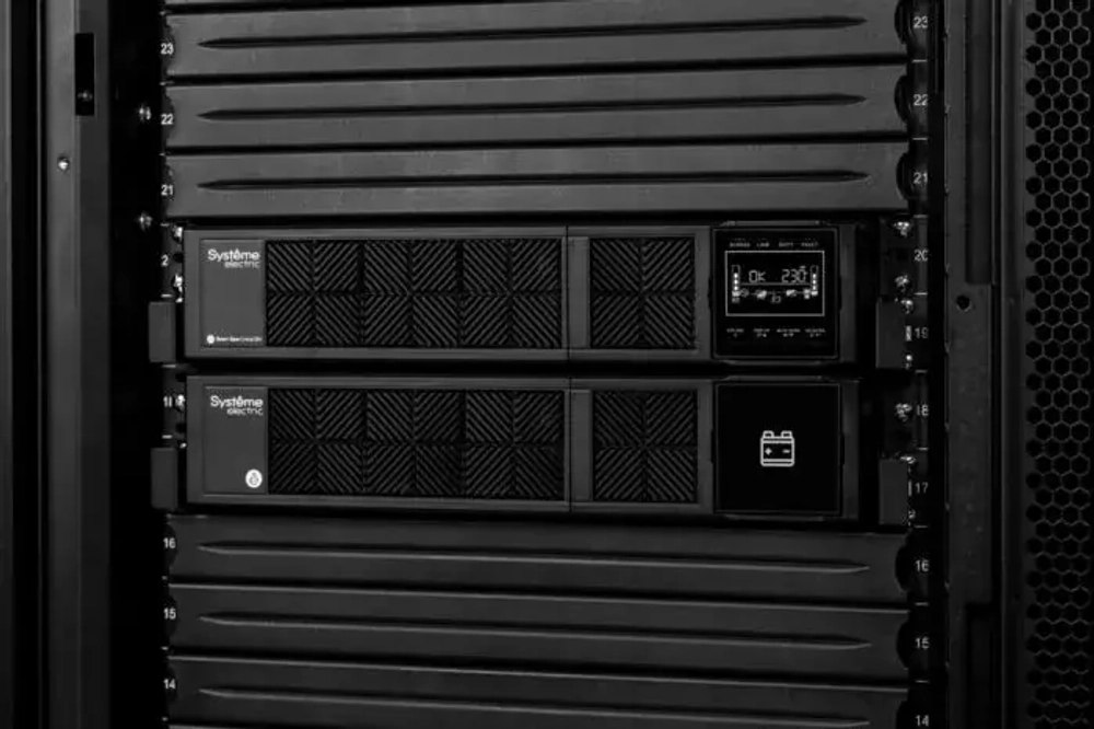 ИБП Systeme Electric SRVSE6KRTXLI4U