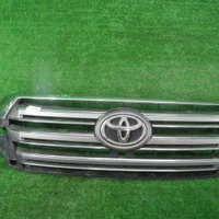 Решетка радиатора Toyota Land Cruiser 200 (2015-2021)