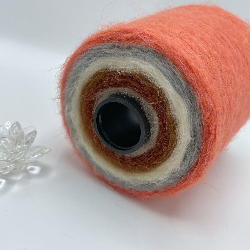 Manifattura LANE PUCCI 30% вспушеная альпака 30% полиамид 40% полиакрил