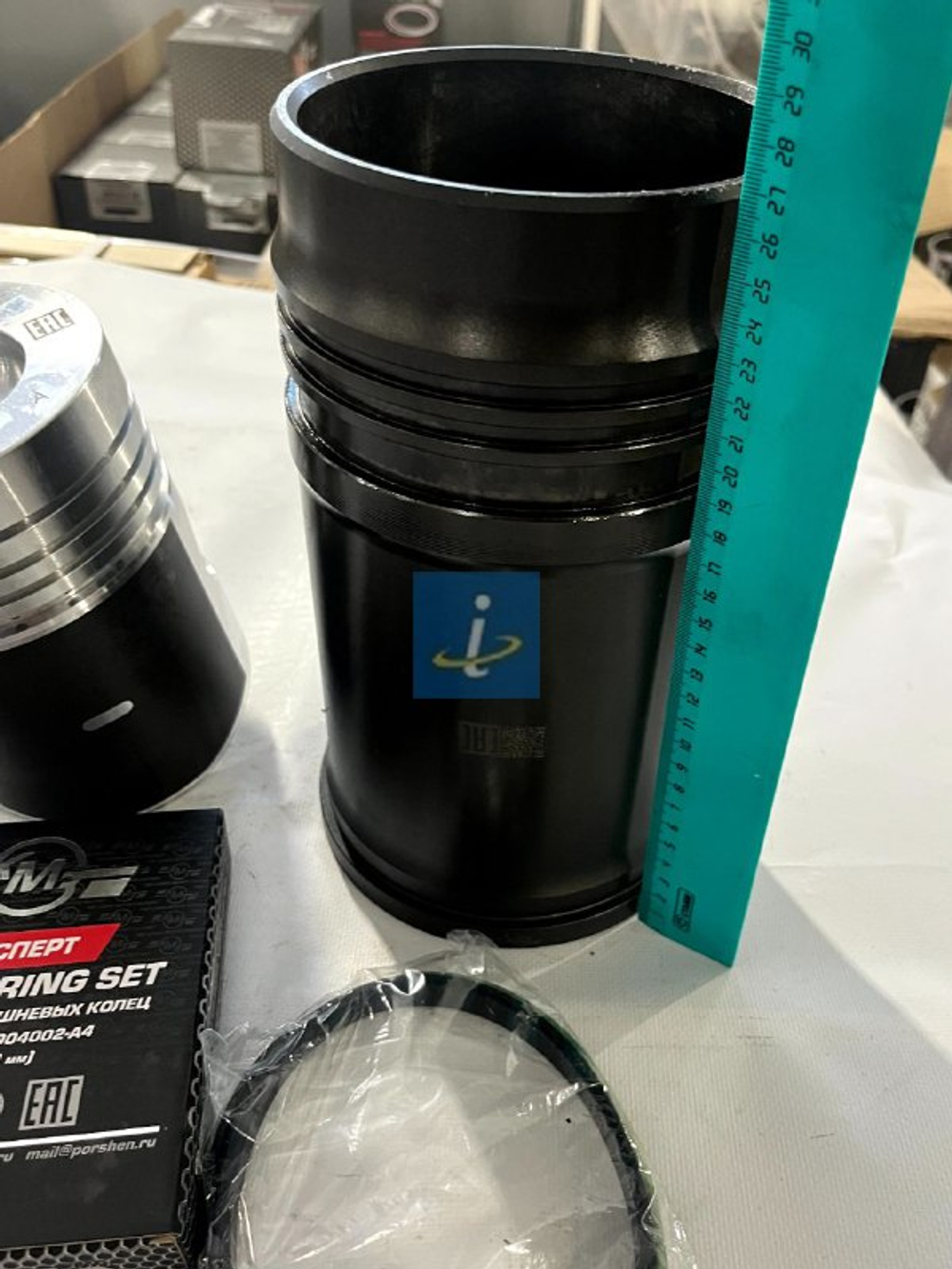 Гильза, поршень, уплотнительные и поршневые кольца КМЗ 236-1004005