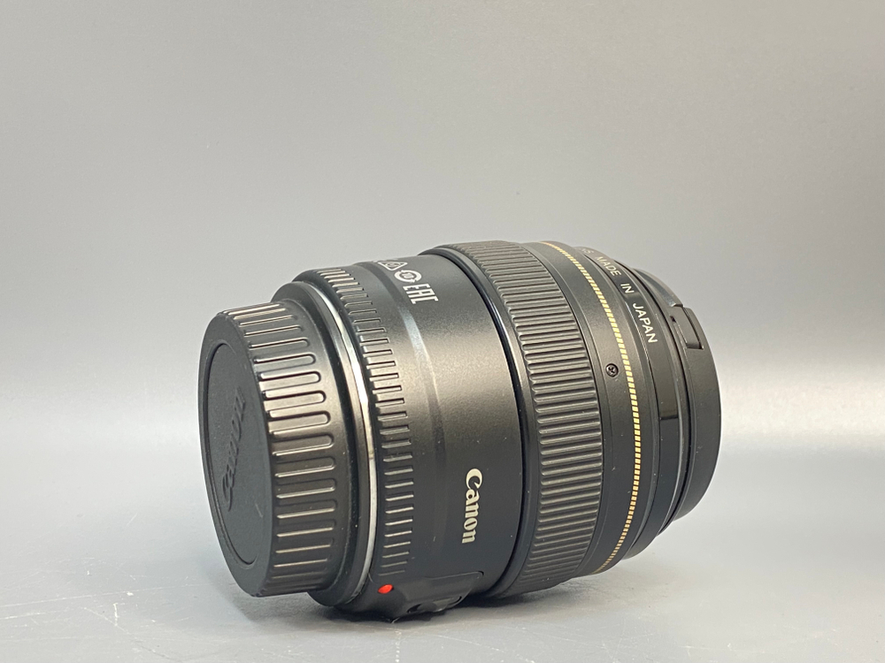 Canon EF 85mm 1.8 USM