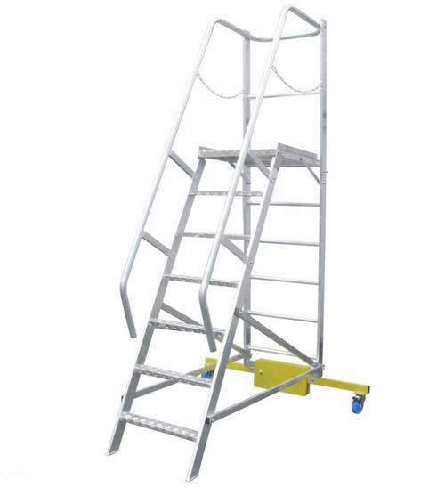 Лестница с платформой компактная MEGAL ЛСПК-1,65 (0,82)