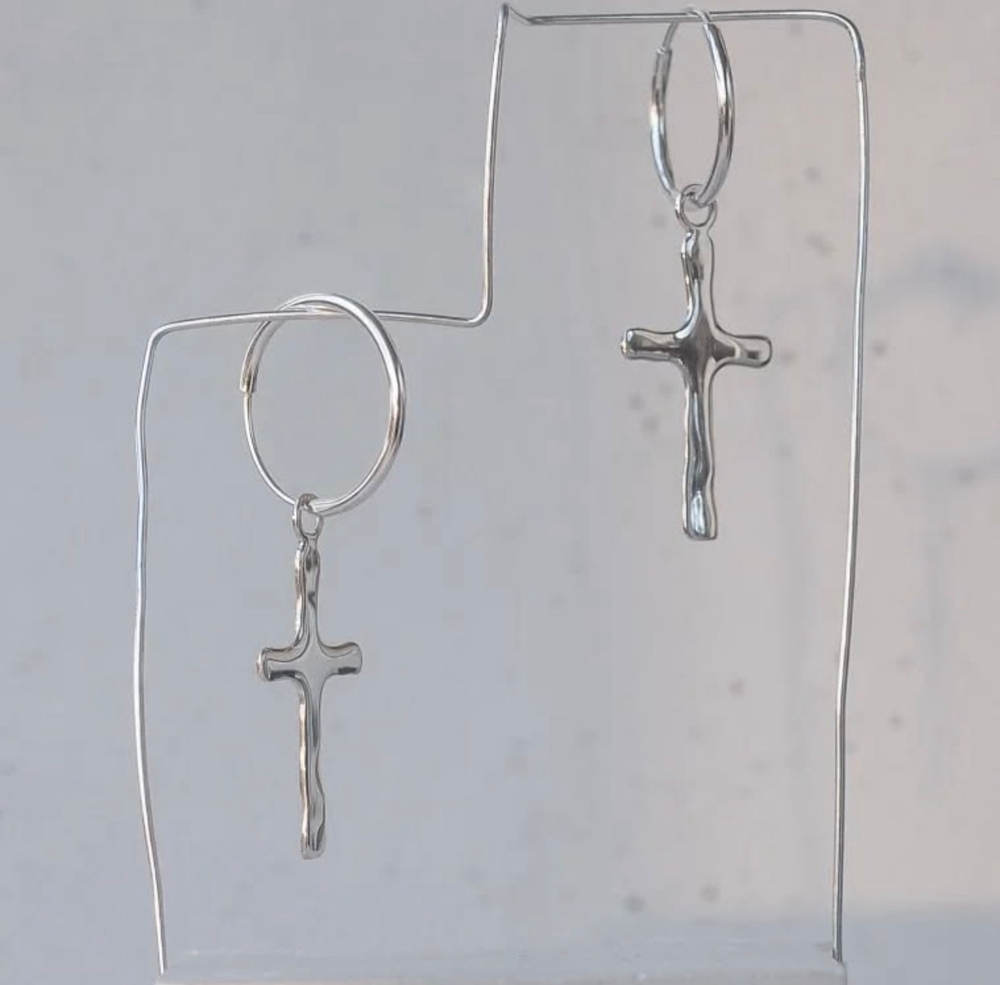 серьги крестики