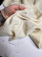 Плательно-костюмный жаккардовый сирсакер с узором (88%шерсть/10%полиамид/2%эластан, Бежевая слоновая кость/крупные круги в тон, 125, 232 гр/м2)