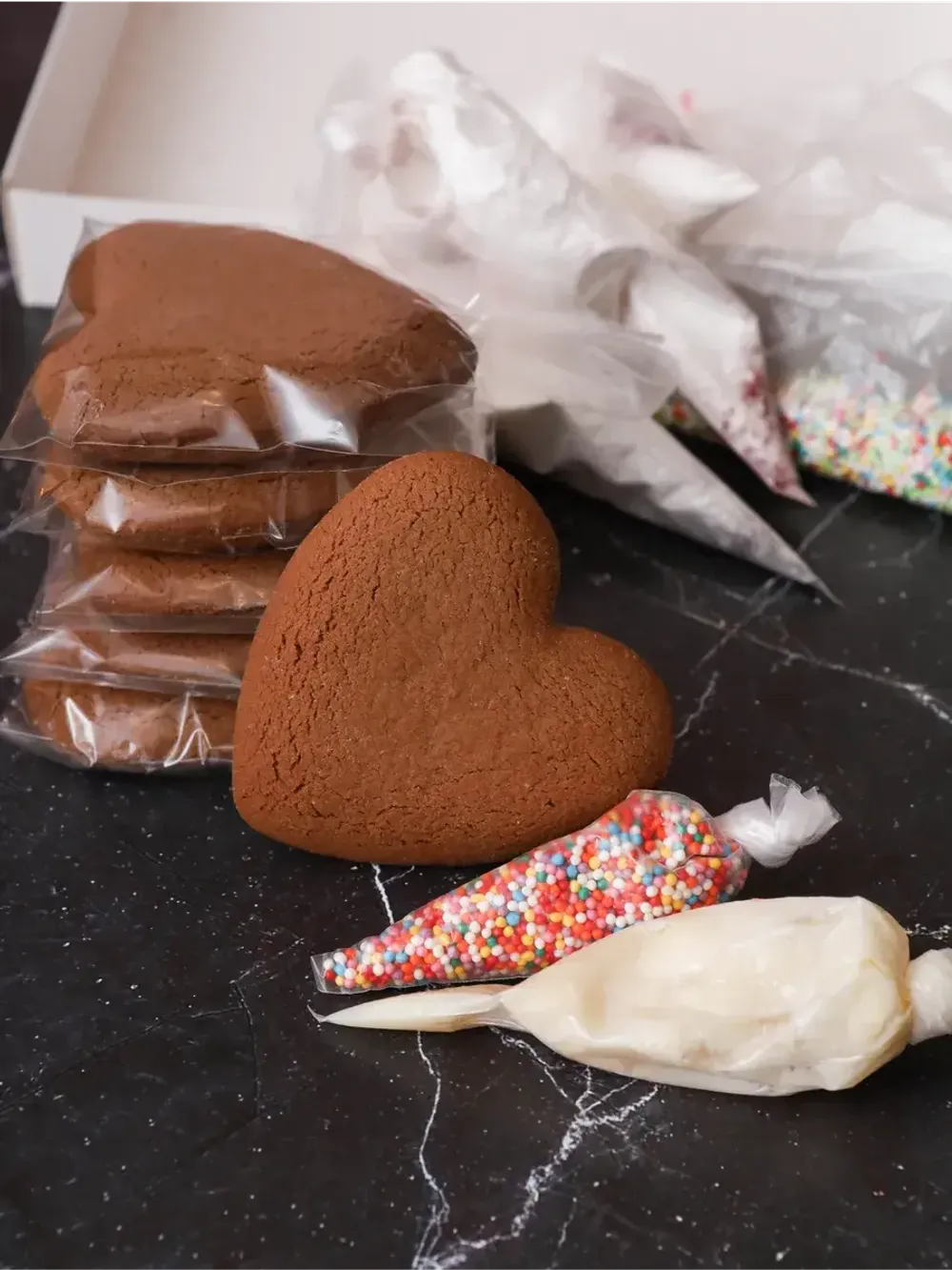 Шоколадные пряники для росписи "Сердца"