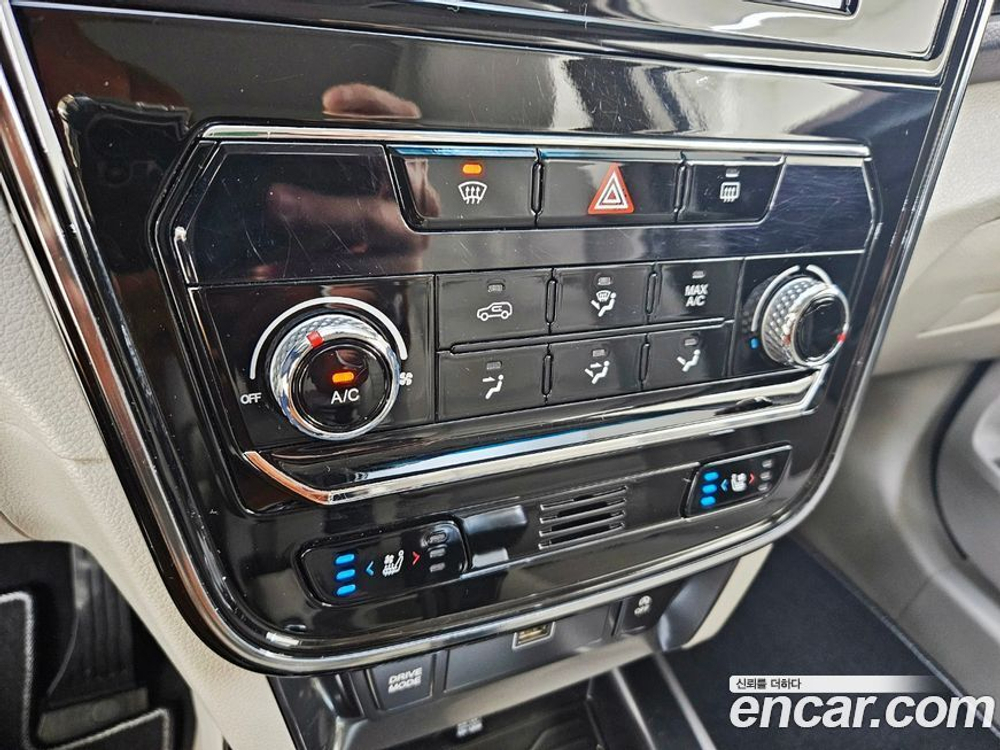 KG Mobility (Ssangyong) Very New Tivoli Дизель 1.6 2WD (01.2020)