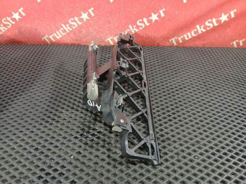 Ступенька подножки обслуживания правая