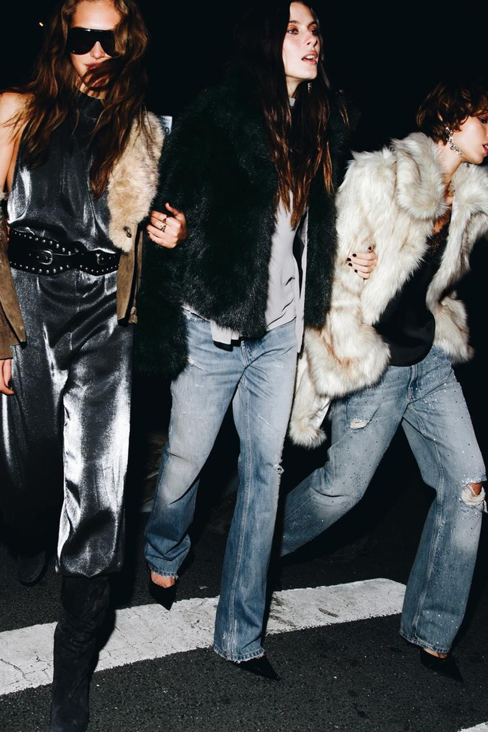 ZARA ТОП ИЗ ЖОРЖЕТА АСИММЕТРИЧНЫЙ С ПАЙЕТКАМИ, СЕРЫЙ