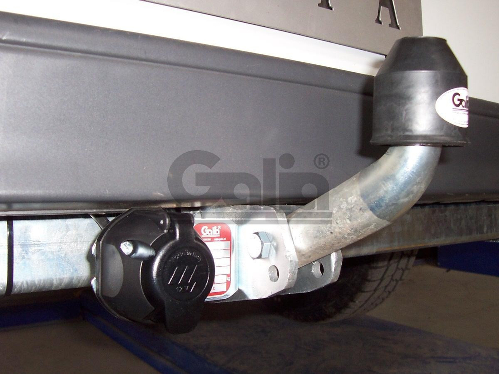 Оцинкованный фаркоп на Nissan Primastar 2002-2014, Opel Vivaro 2002-2014, Renault Trafic 2002-2014 (без электрики), Galia N048C