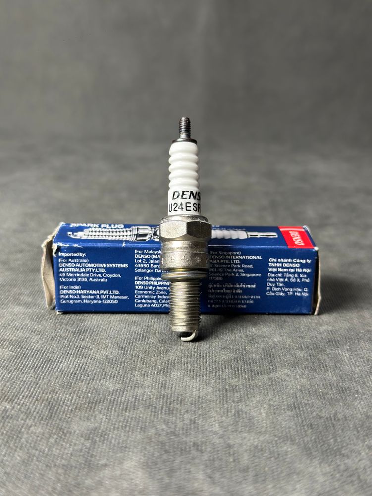 Свеча зажигания DENSO U24ESR-N (4126)