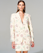 Костюм с юбкой длины мини