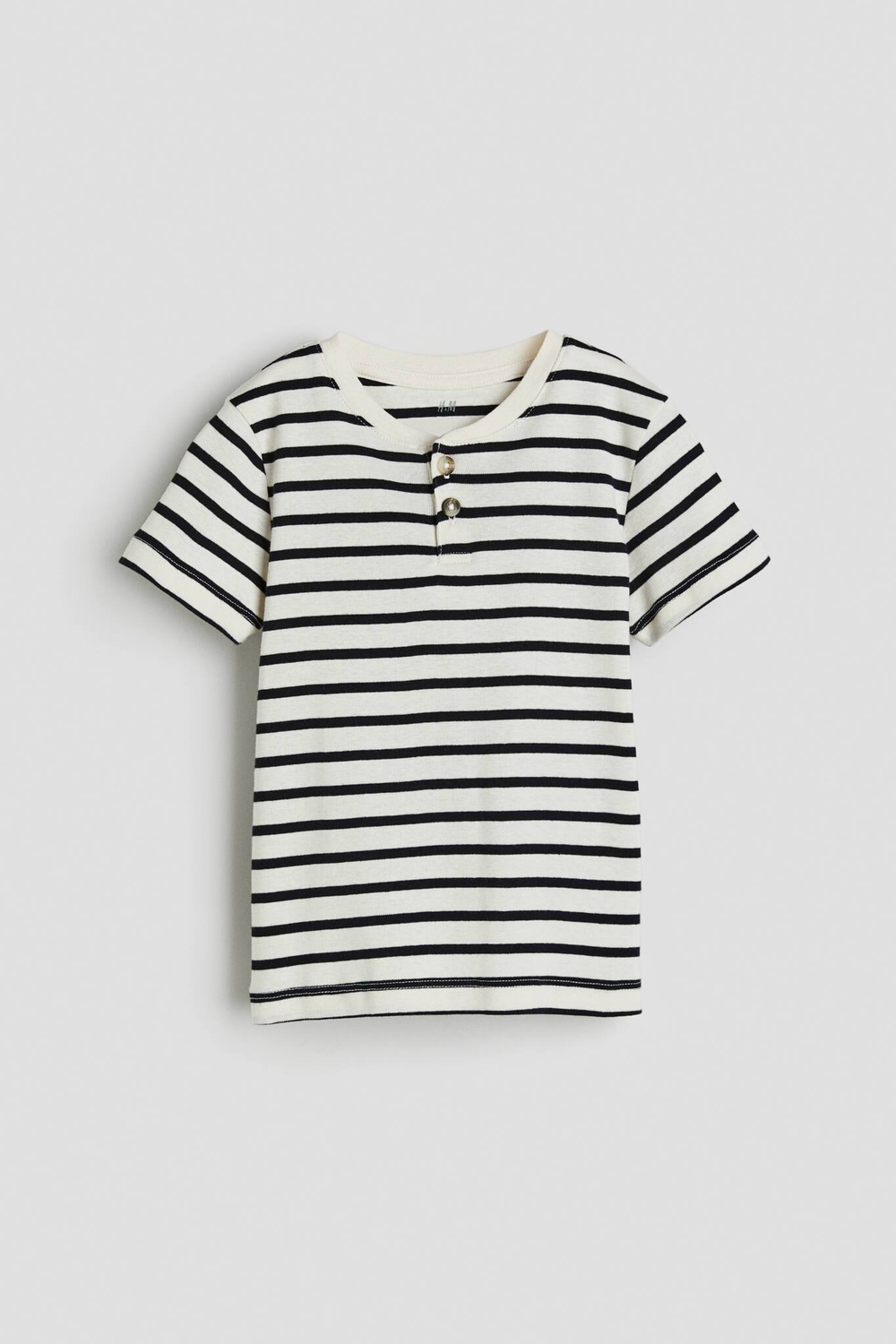 2 упаковки футболок henley