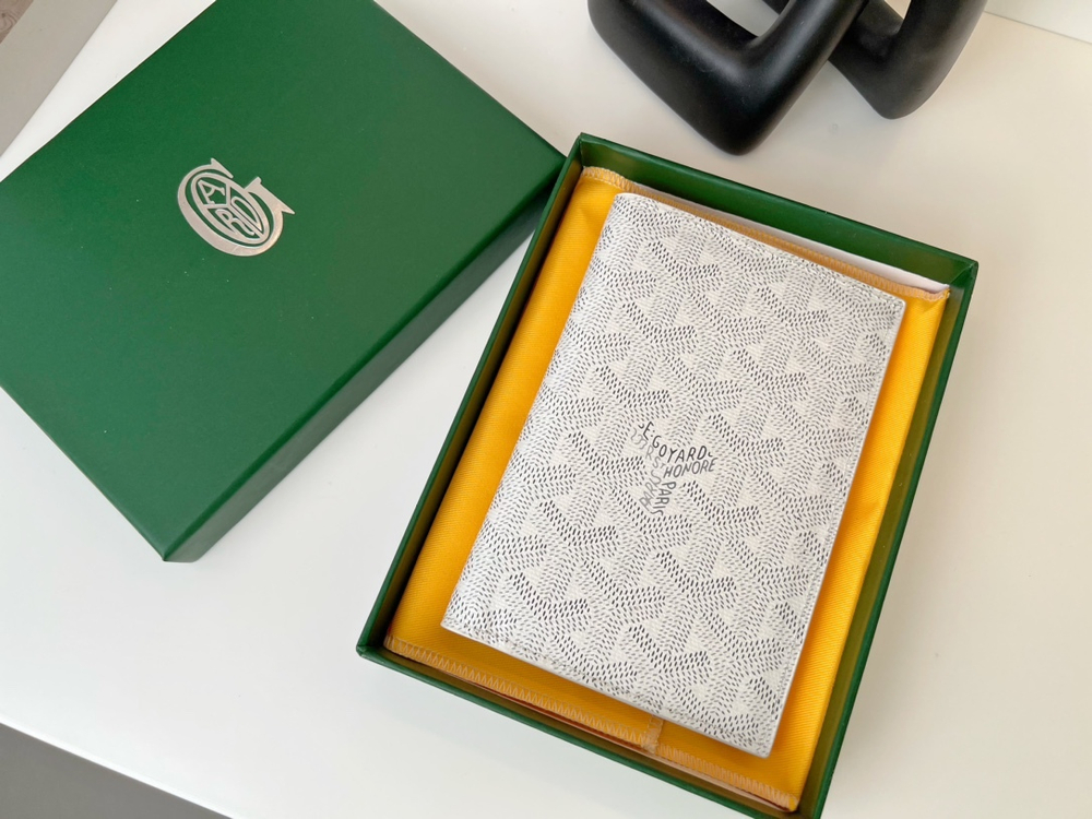 Goyard Passport Cover