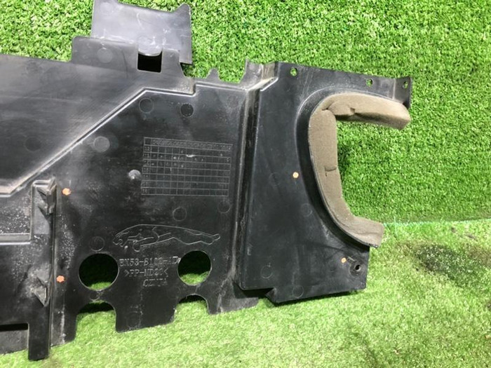 Дефлектор радиатора правый Jaguar F-TYPE (2013-2017)